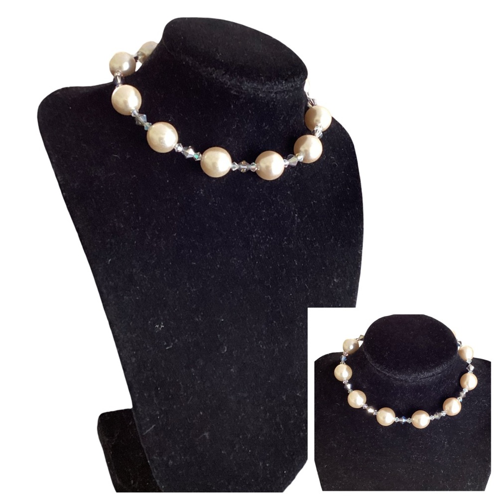 🦌 Vintage Attractive Faux Pearl and Crystal Choker Necklace